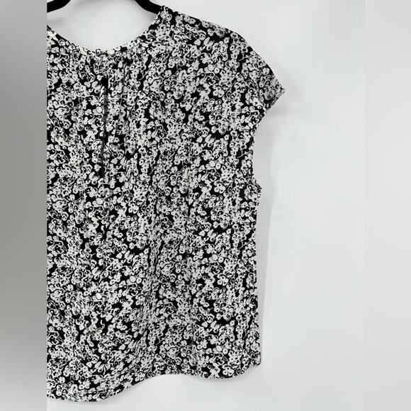 🆕 NWT Everlane The Gathered Neck Top Blouse Floral Flower Capped Sleeve Sz XXS - Picture 11 of 16